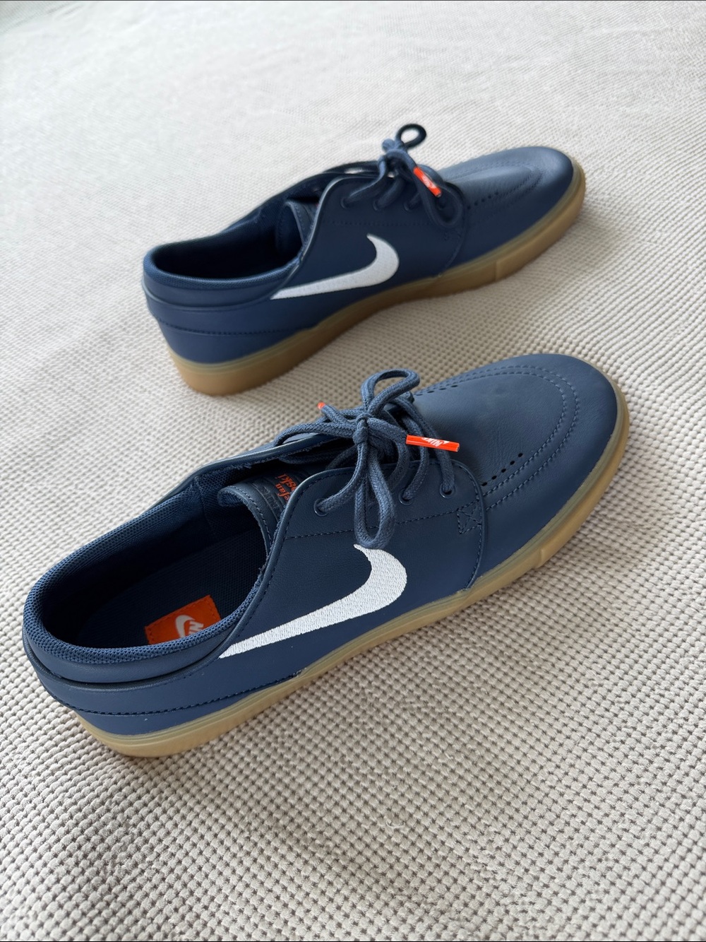 NWOT! (never worn) Nike Men’s Zoom Stefan Janoski +SB Navy Gum Sneakers